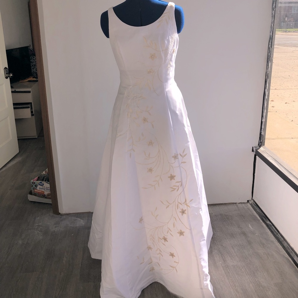Rebecca Rode Wedding Dress or Brides maid Dress